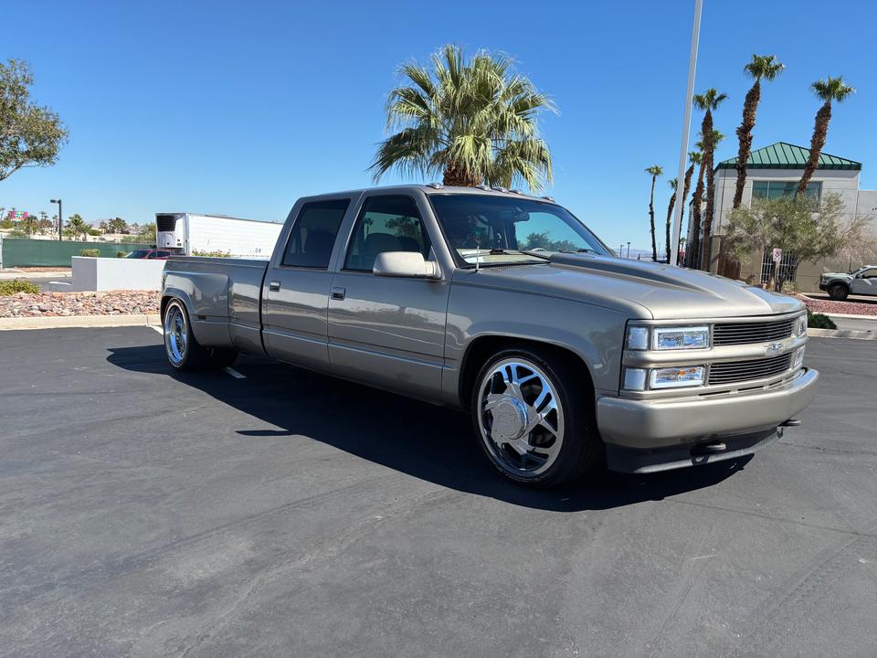 1999 Chevrolet C3500 LS Crew Cab Dually